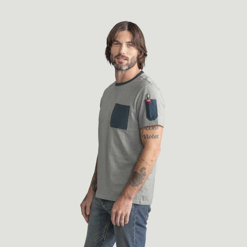 Men's Slim Fit Cotton Pocket T-Shirt image number 3