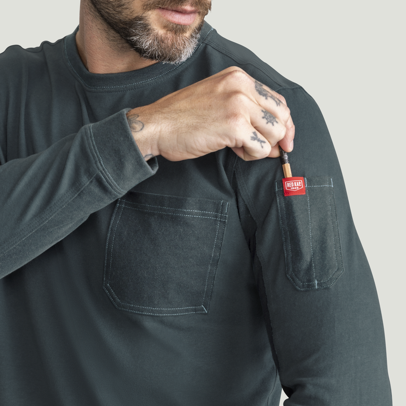 Men's Slim Fit Cotton Long Sleeve Pocket T-Shirt image number 15