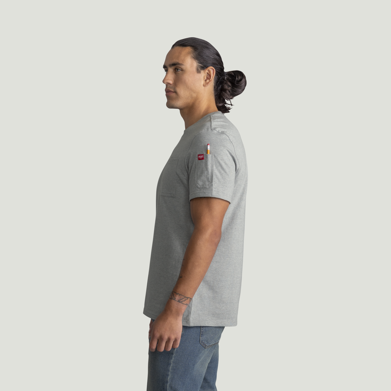 Men's Slim Fit Cotton Pocket T-Shirt image number 3