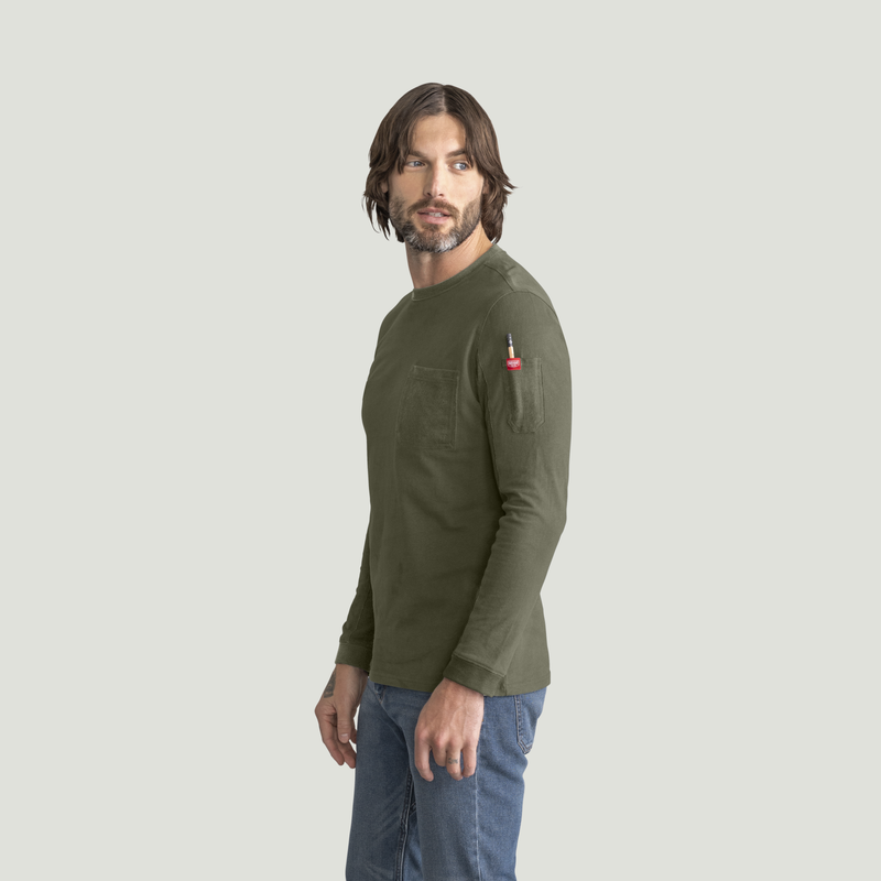 Men's Slim Fit Cotton Long Sleeve Pocket T-Shirt image number 3