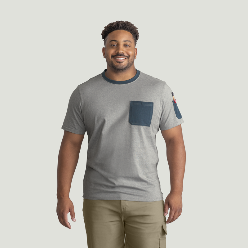Men's Slim Fit Cotton Pocket T-Shirt image number 5