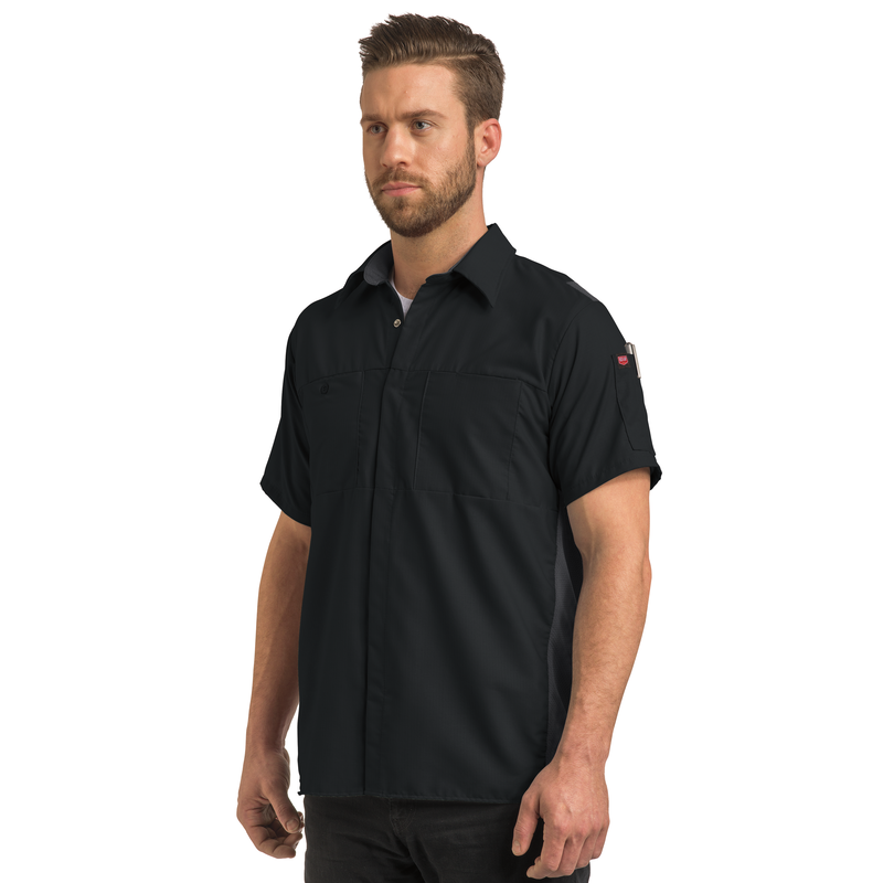 Men's Short Sleeve Performance Plus Shop Shirt With Oilblok Technology image number 2