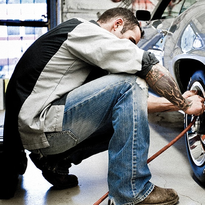 Men's Long Sleeve Two-Tone Crew Shirt image number 3