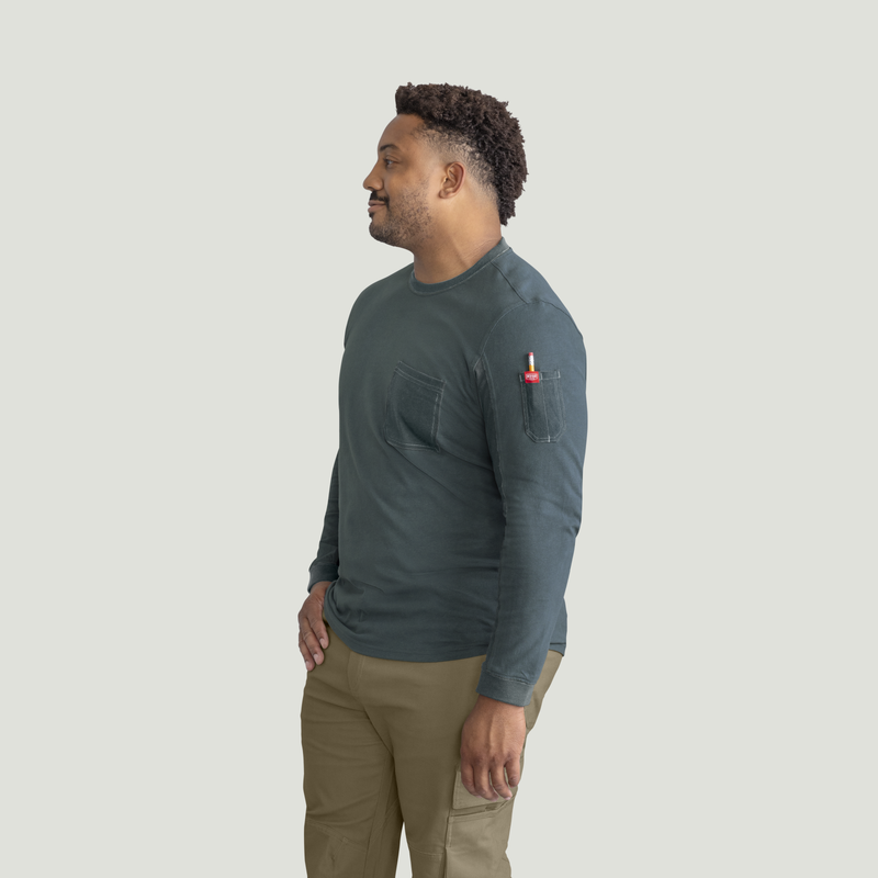 Men's Slim Fit Cotton Long Sleeve Pocket T-Shirt image number 7