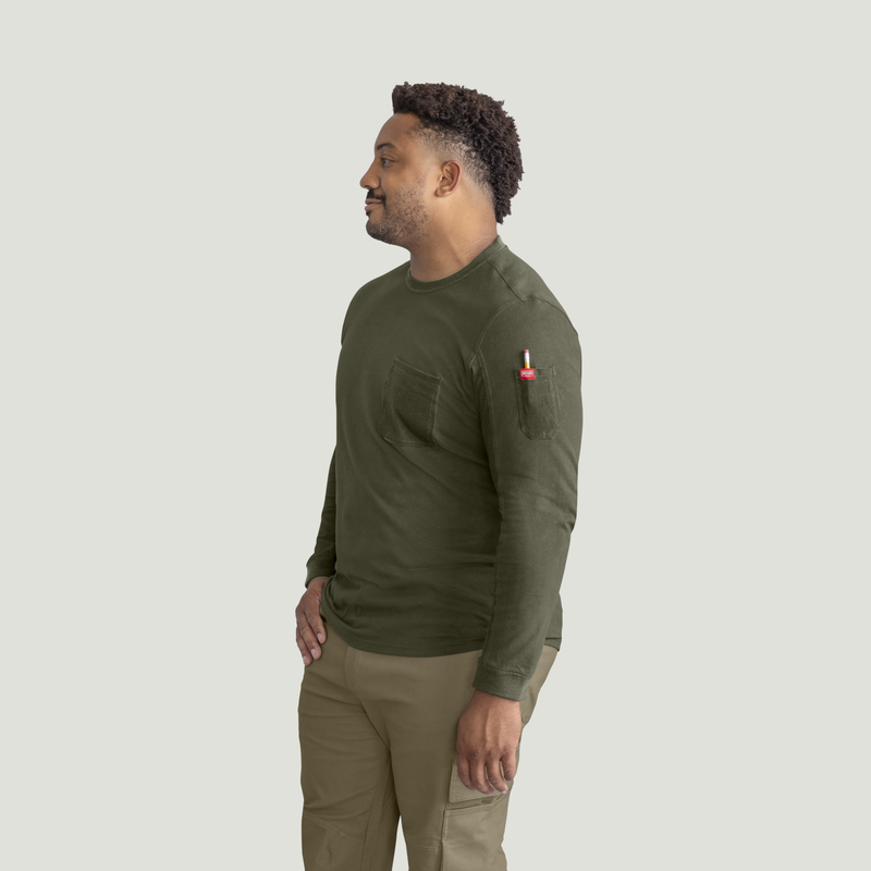 Men's Slim Fit Cotton Long Sleeve Pocket T-Shirt image number 7