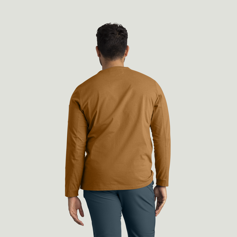 Men's Long Sleeve Midweight Slim Fit Performance Tee image number 6