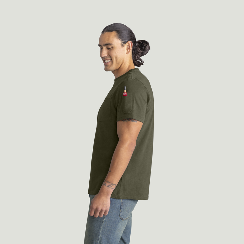 Men's Slim Fit Cotton Pocket T-Shirt image number 3
