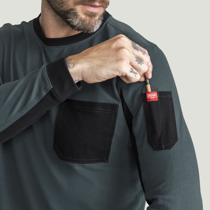 Men's Long Sleeve Slim Fit Cotton Pocket T-Shirt image number 15