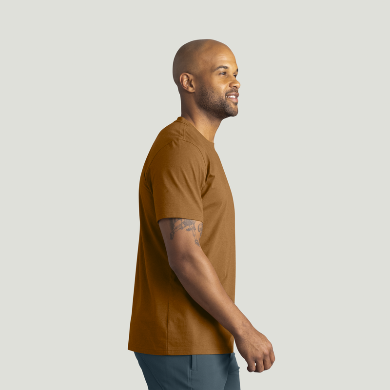 Men's Short Sleeve Midweight Slim Fit Performance Tee image number 4