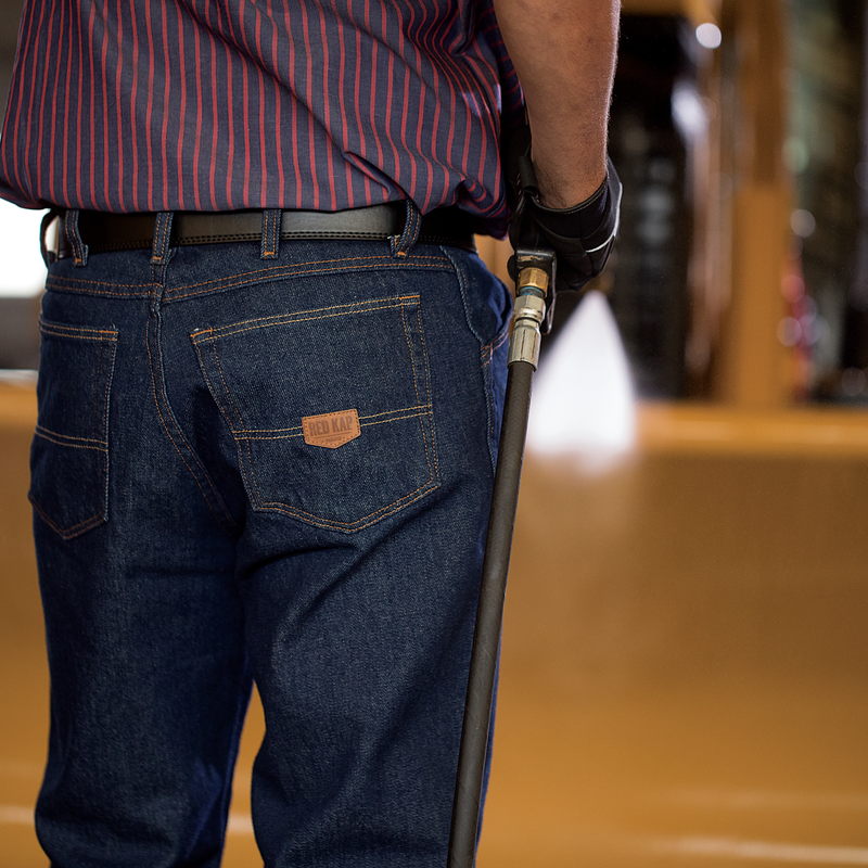 Men's Classic Rigid Jean image number 4