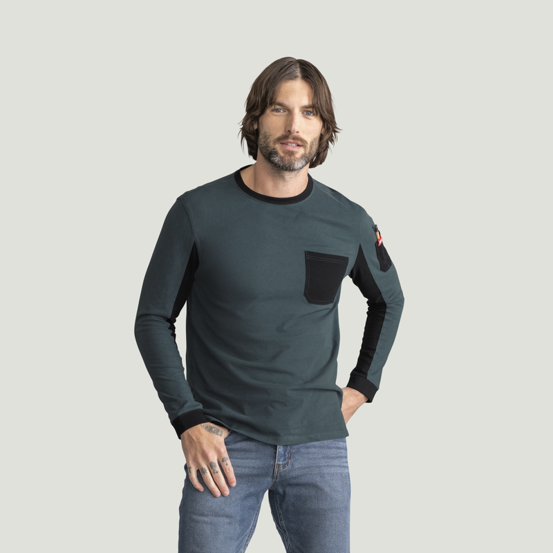 Men's Long Sleeve Slim Fit Cotton Pocket T-Shirt image number 1