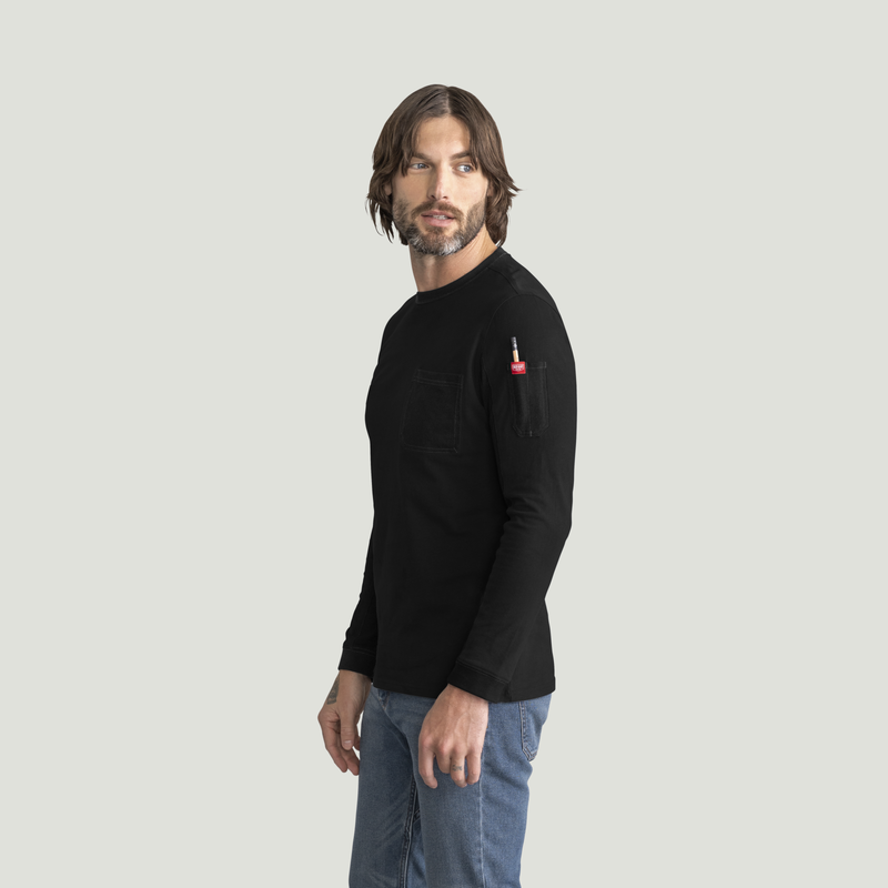 Men's Slim Fit Cotton Long Sleeve Pocket T-Shirt image number 3