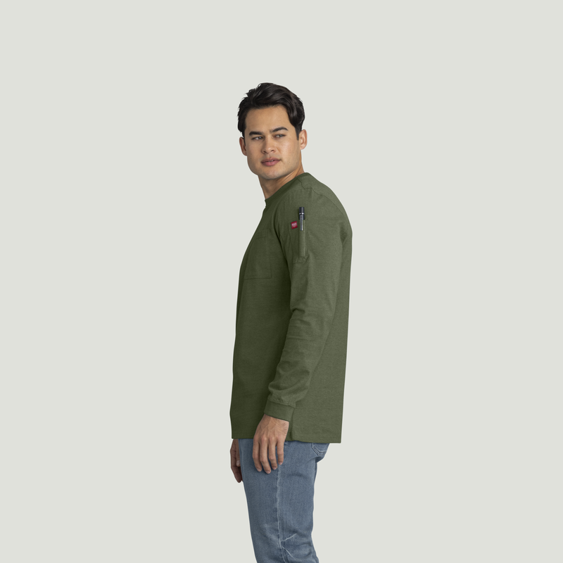 Men's Long Sleeve Slim Fit Cotton Pocket T-Shirt image number 3