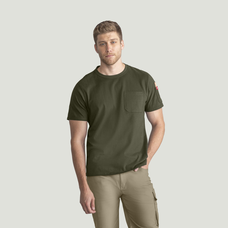 Men's Slim Fit Cotton Pocket T-Shirt image number 5