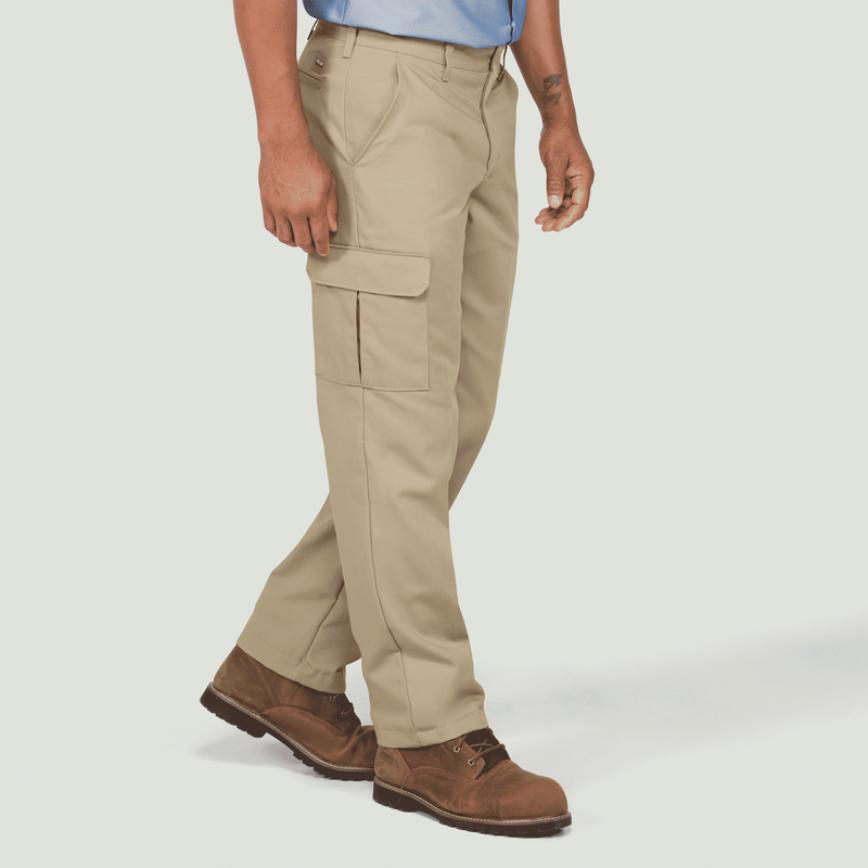 Men's Industrial Cargo Pant image number 4