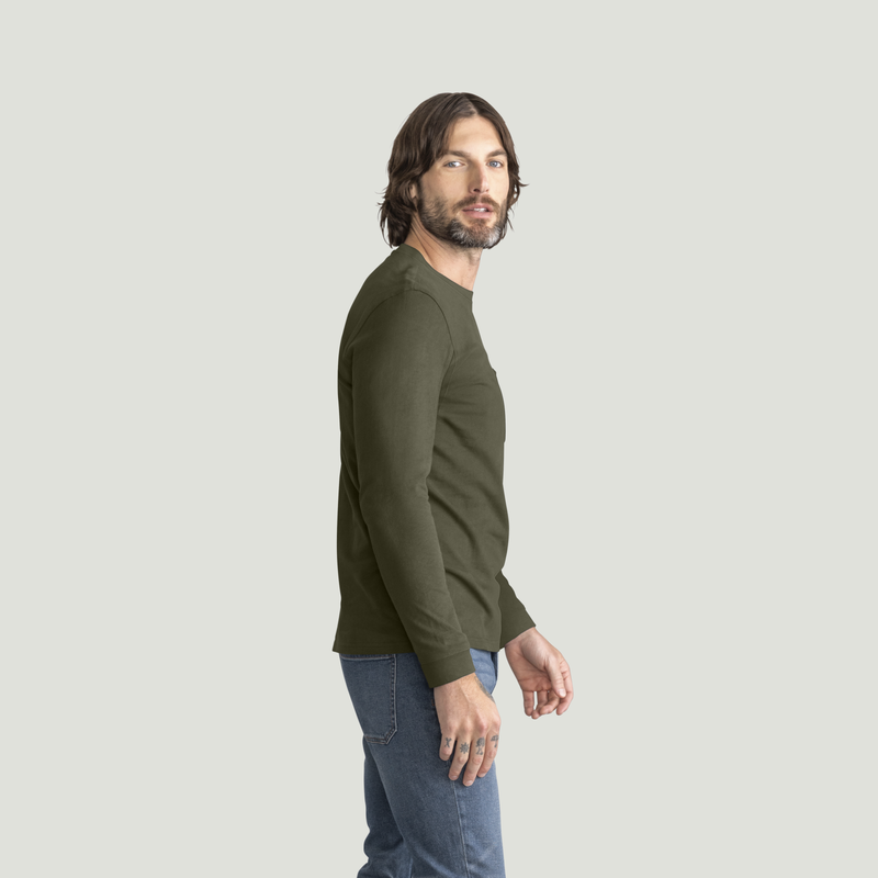 Men's Slim Fit Cotton Long Sleeve Pocket T-Shirt image number 4