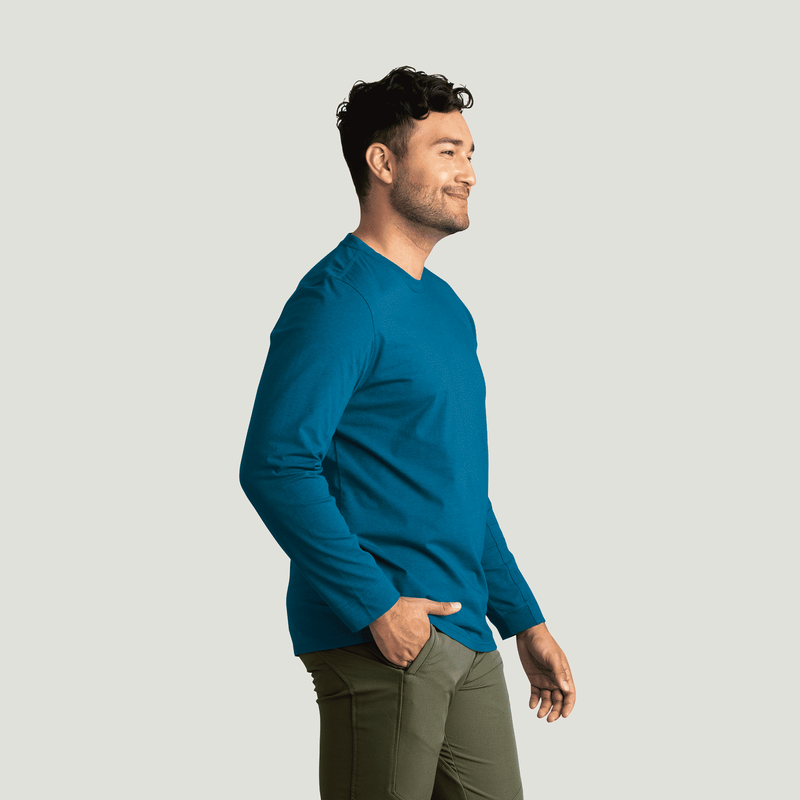 Men's Midweight Long Sleeve Performance Tee image number 8