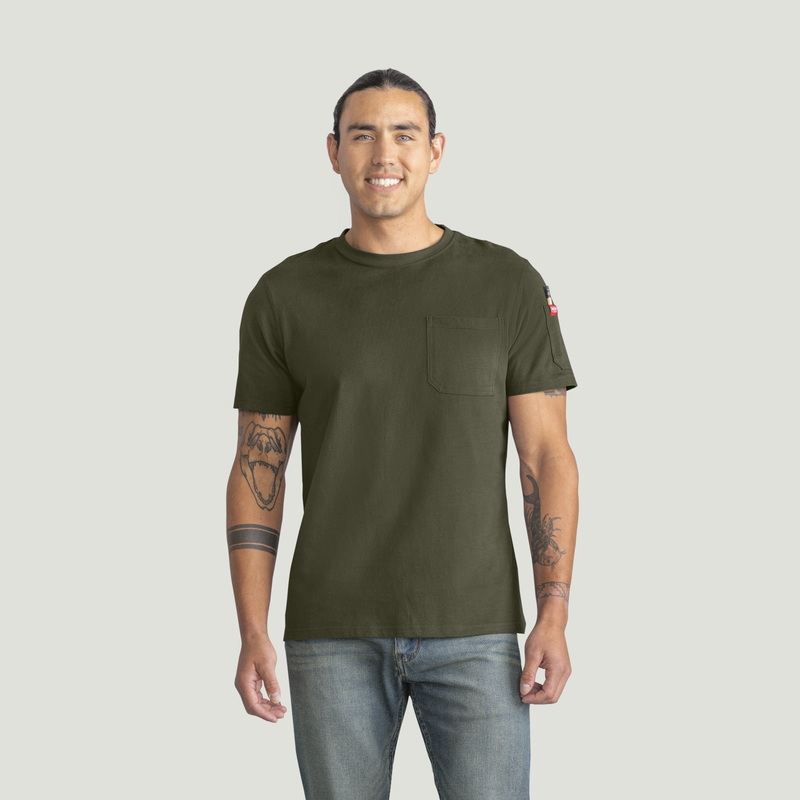Men's Slim Fit Cotton Pocket T-Shirt image number 1