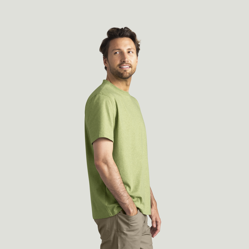 Men's Short Sleeve Midweight Slim Fit Performance Tee image number 4