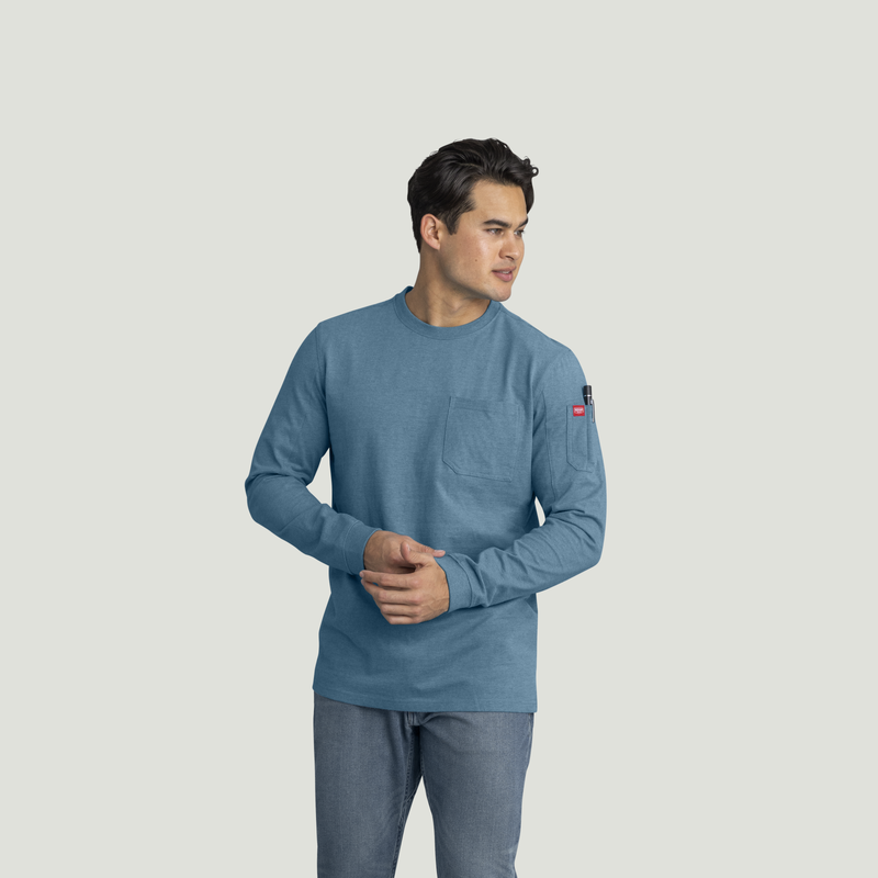 Men's Slim Fit Cotton Long Sleeve Pocket T-Shirt image number 1