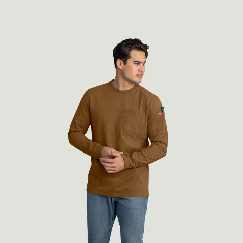 Men's Slim Fit Cotton Long Sleeve Pocket T-Shirt image number 1