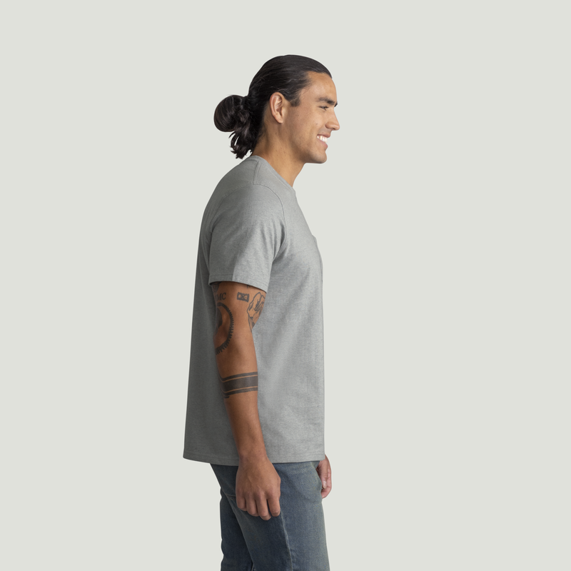Men's Slim Fit Cotton Pocket T-Shirt image number 4